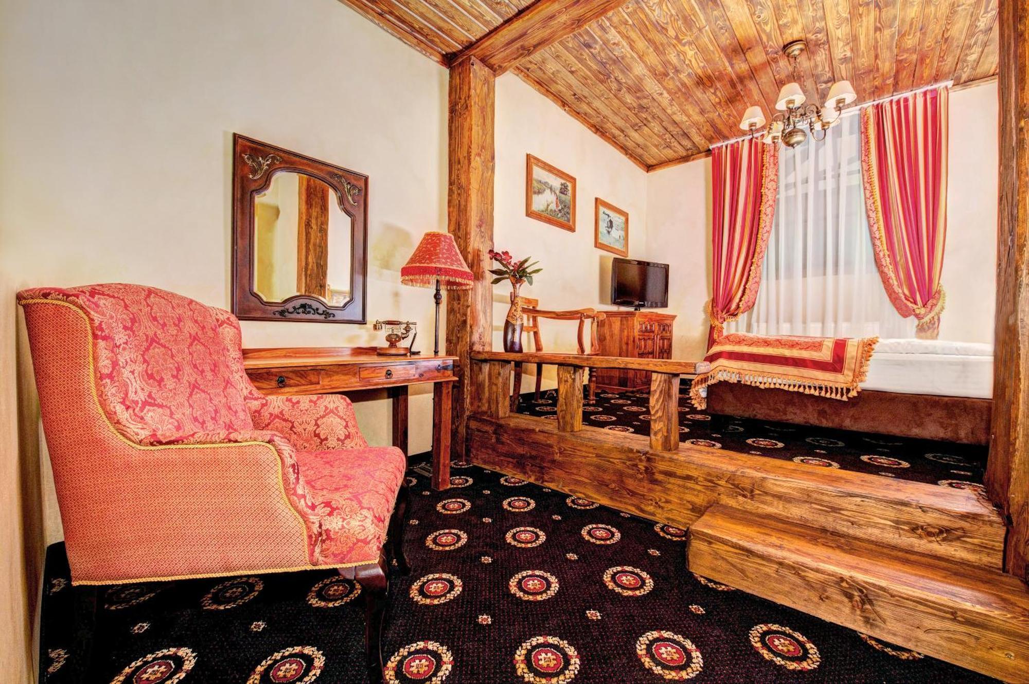 Hotel Zameczek Książ Wielki الغرفة الصورة